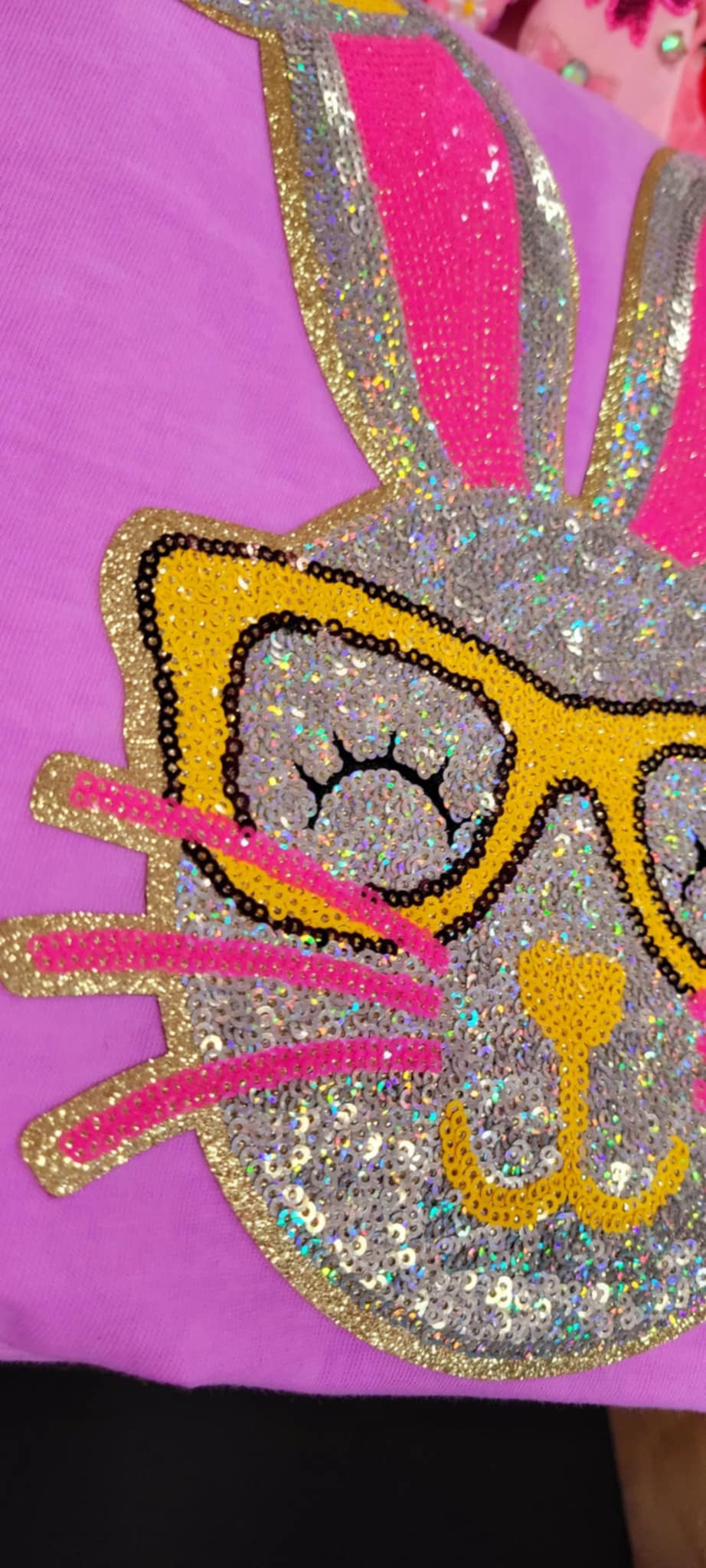 SEQUIN Bunny glasses tee